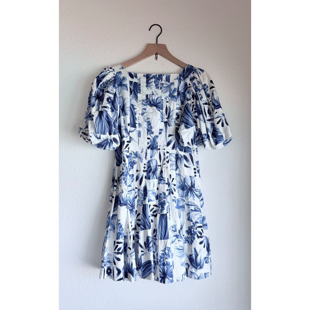 NEW Caroline Constas Button Front Hibiscus Tile Dress in Blue & White Size 4 - Picture 5 of 11